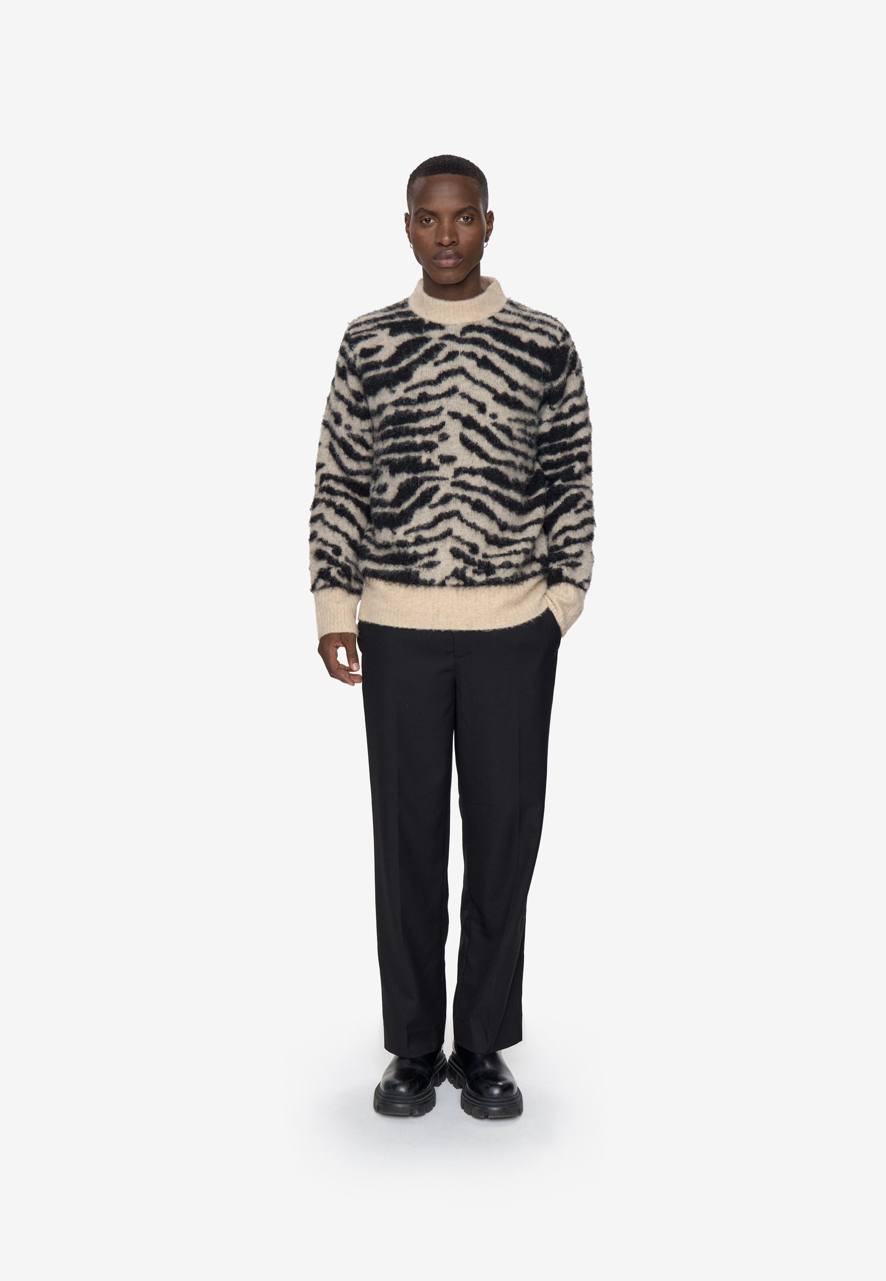 minimum male Fraser Jumper 4492 Jumper 5202 Turtledove