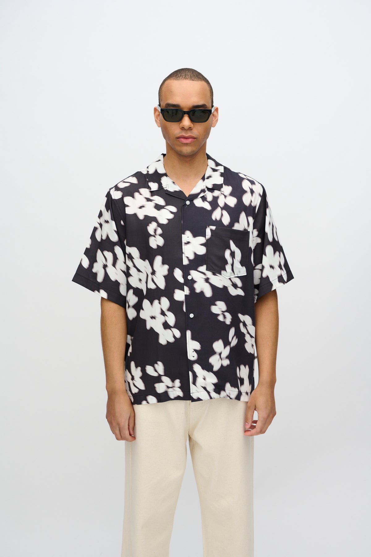 minimum male Hayden relaxed short sleeved shirt 4230 Short Sleeved Shirt 999 Black