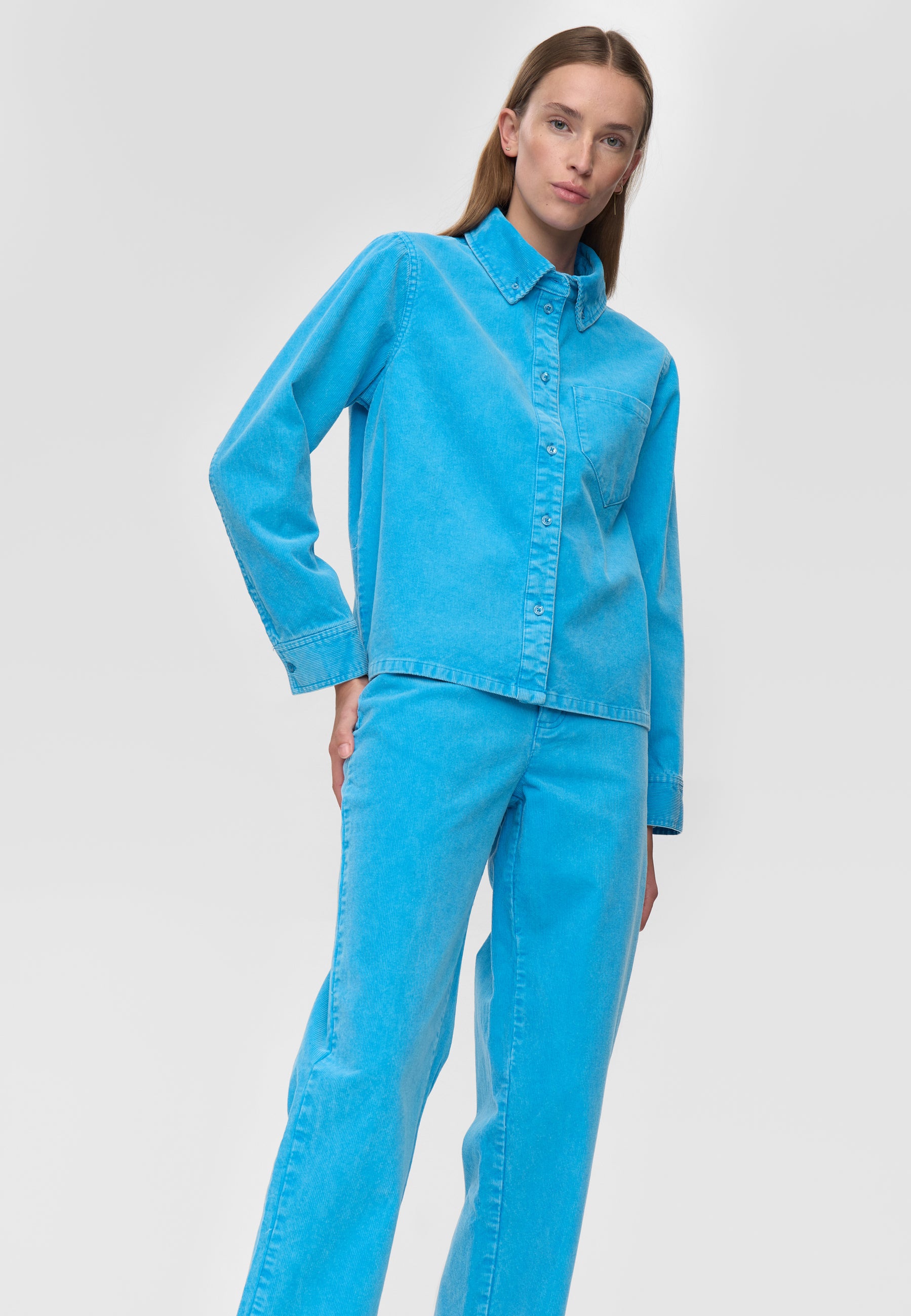 minimum female Lucia shirt 4356 Long Sleeved Shirt 4435 Malibu Blue