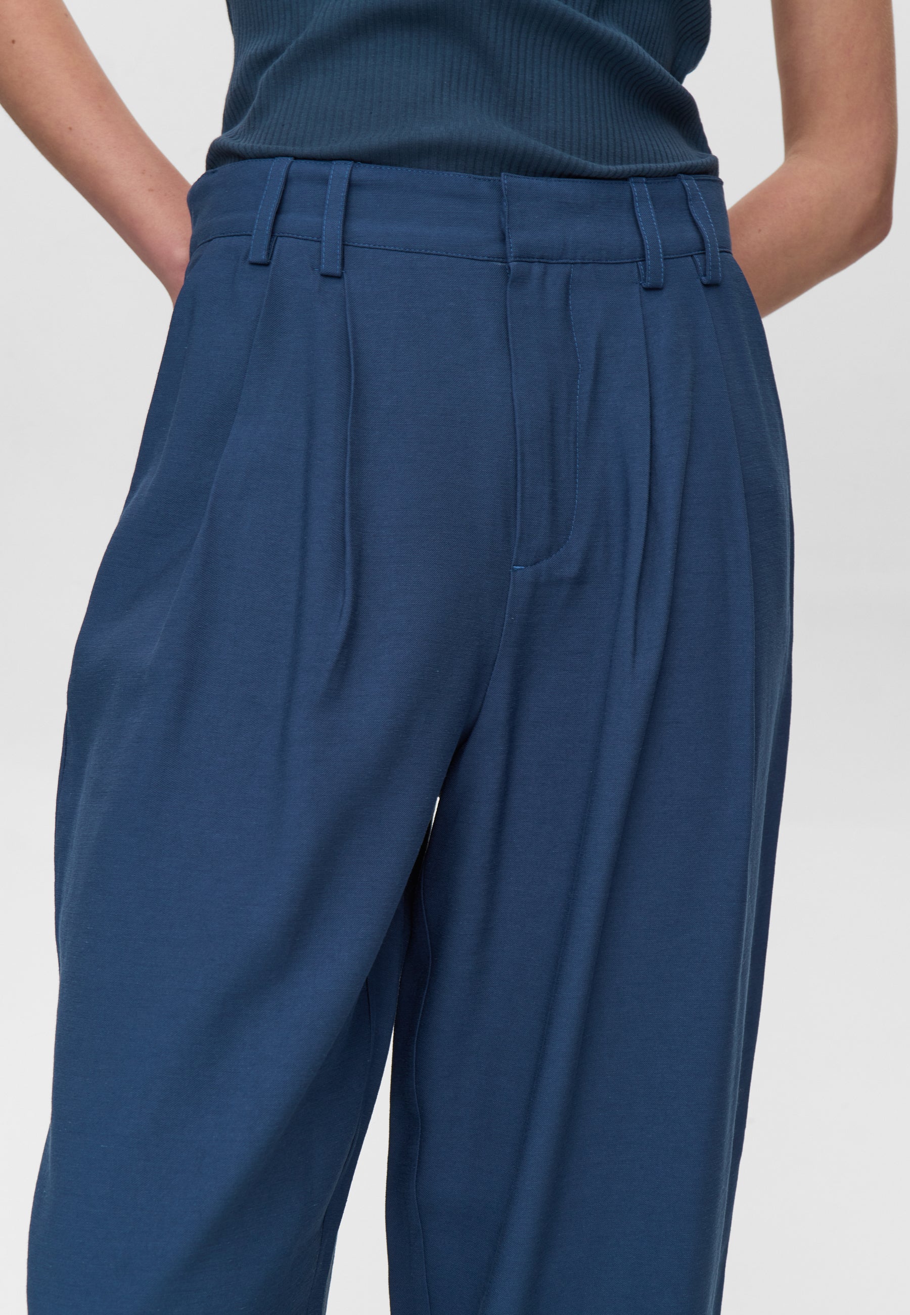 minimum female Lunay pants 4429 Dressed Pants 4027 Insignia blue