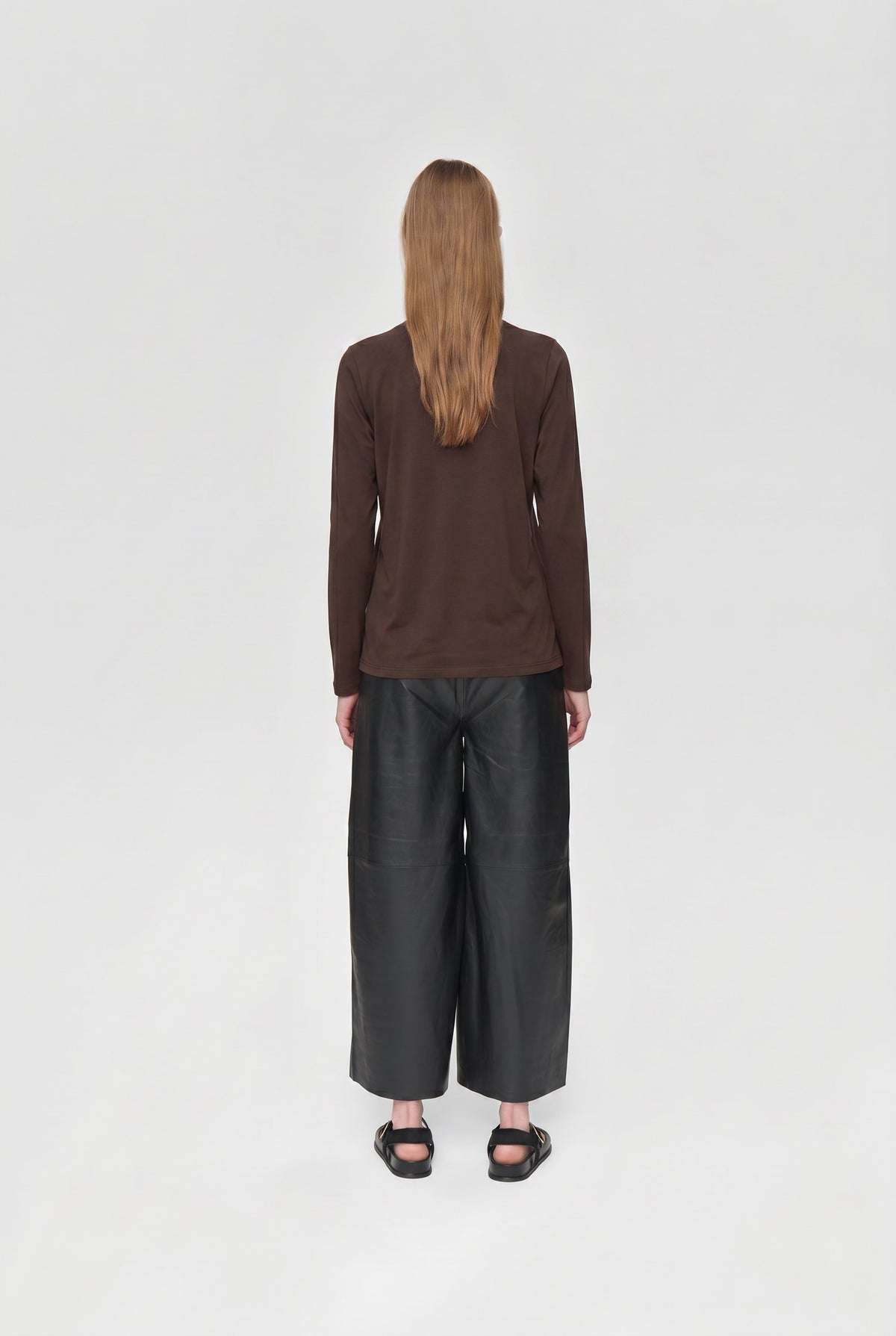 minimum female Margot Tee 0281 Long Sleeved T-shirt 1215 Shaved Chocolate