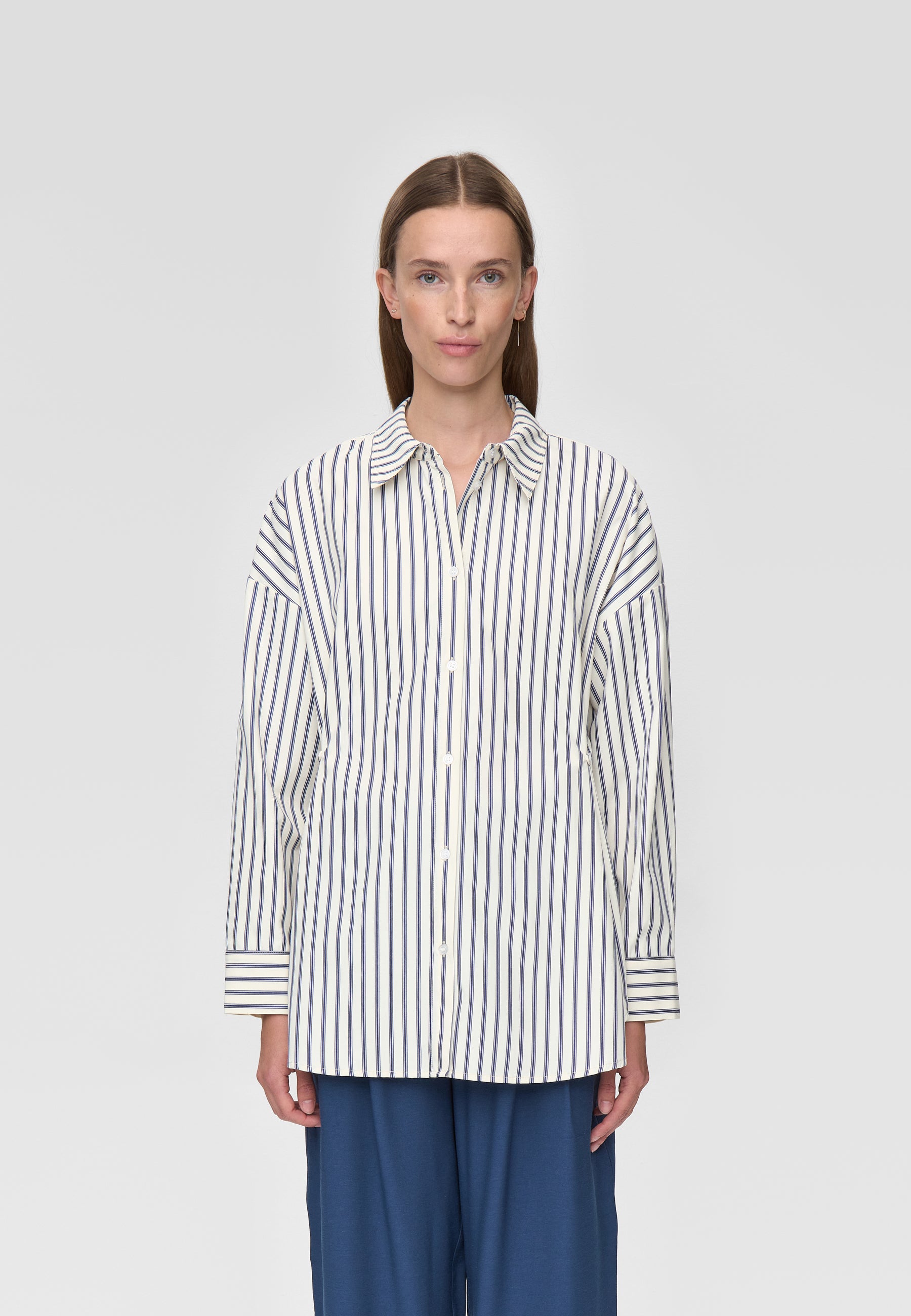 minimum female Marley shirt 4566 Long Sleeved Shirt 3922 Sky Captain
