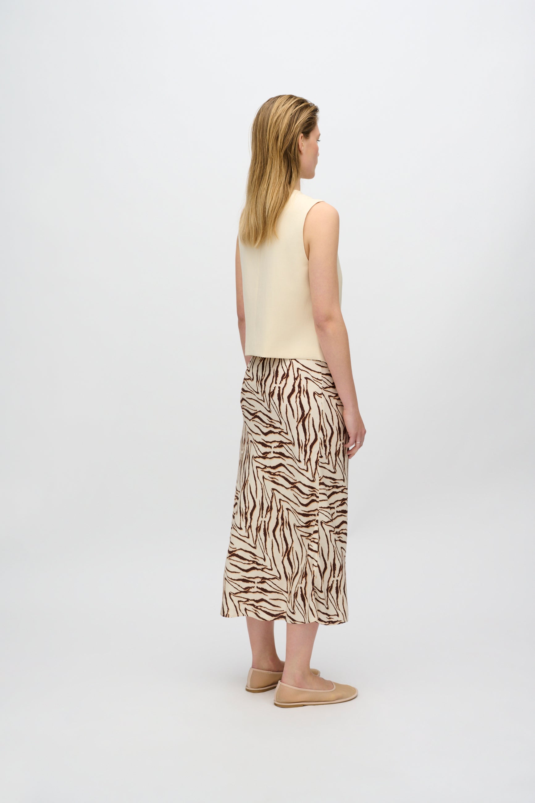 minimum female Melina fitted vest 3069 Waistcoat 0908 Summer Sand