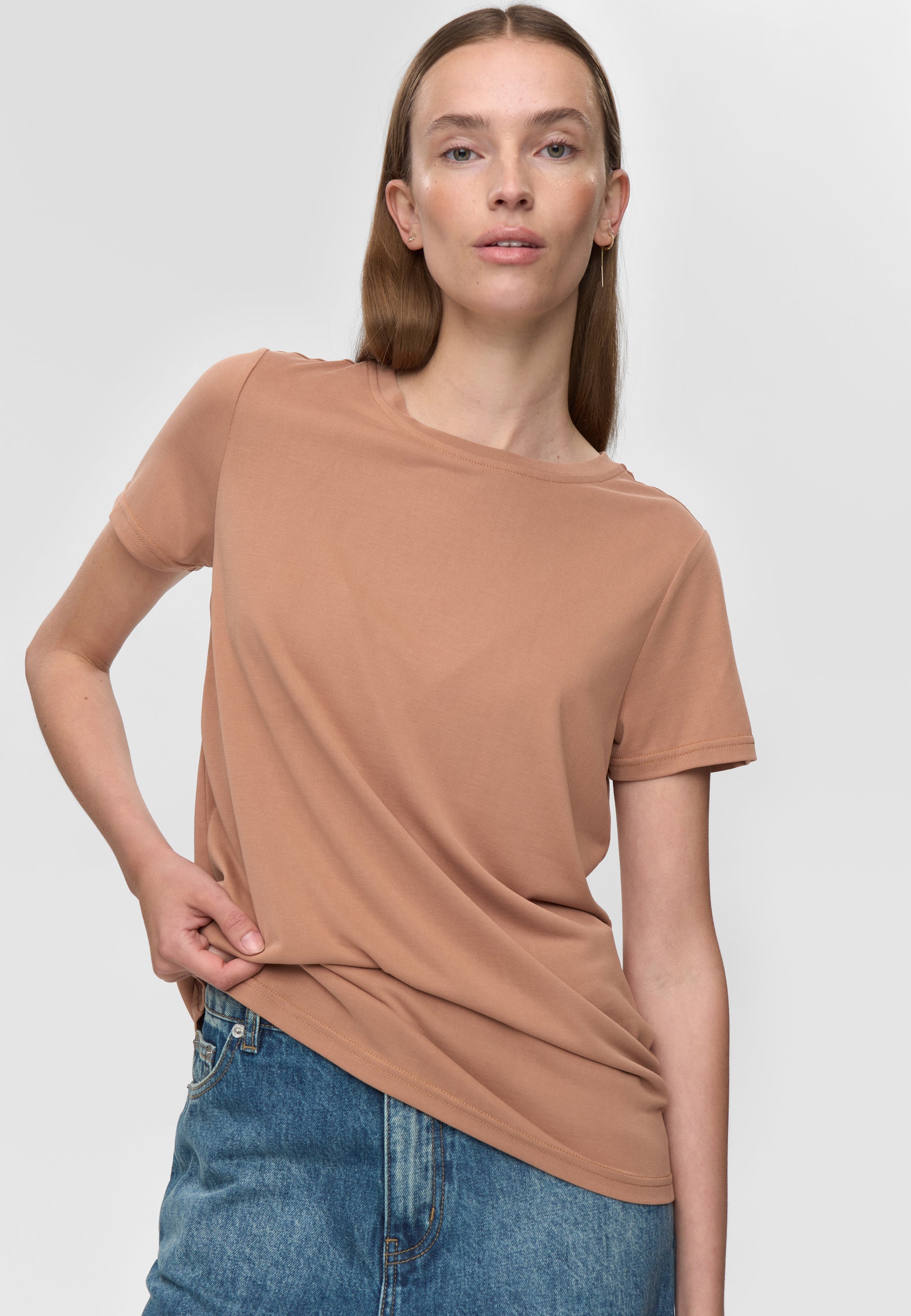 minimum female Rynah t-shirt 2.0 0281 Short Sleeved T-shirt 1230 Mocha Mousse