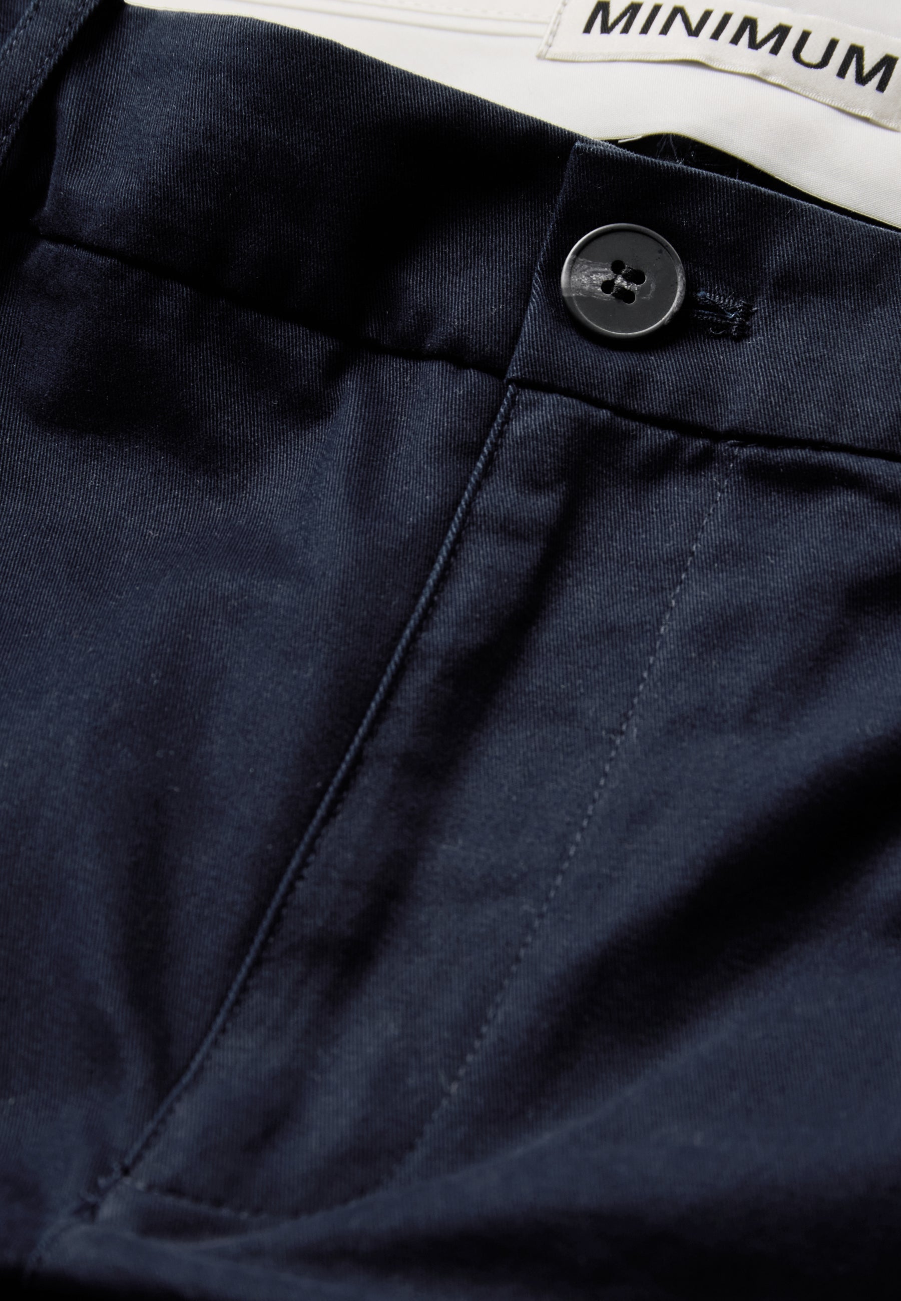 minimum male Wesley reg pant 4869 Chino Pants 3922 Sky Captain