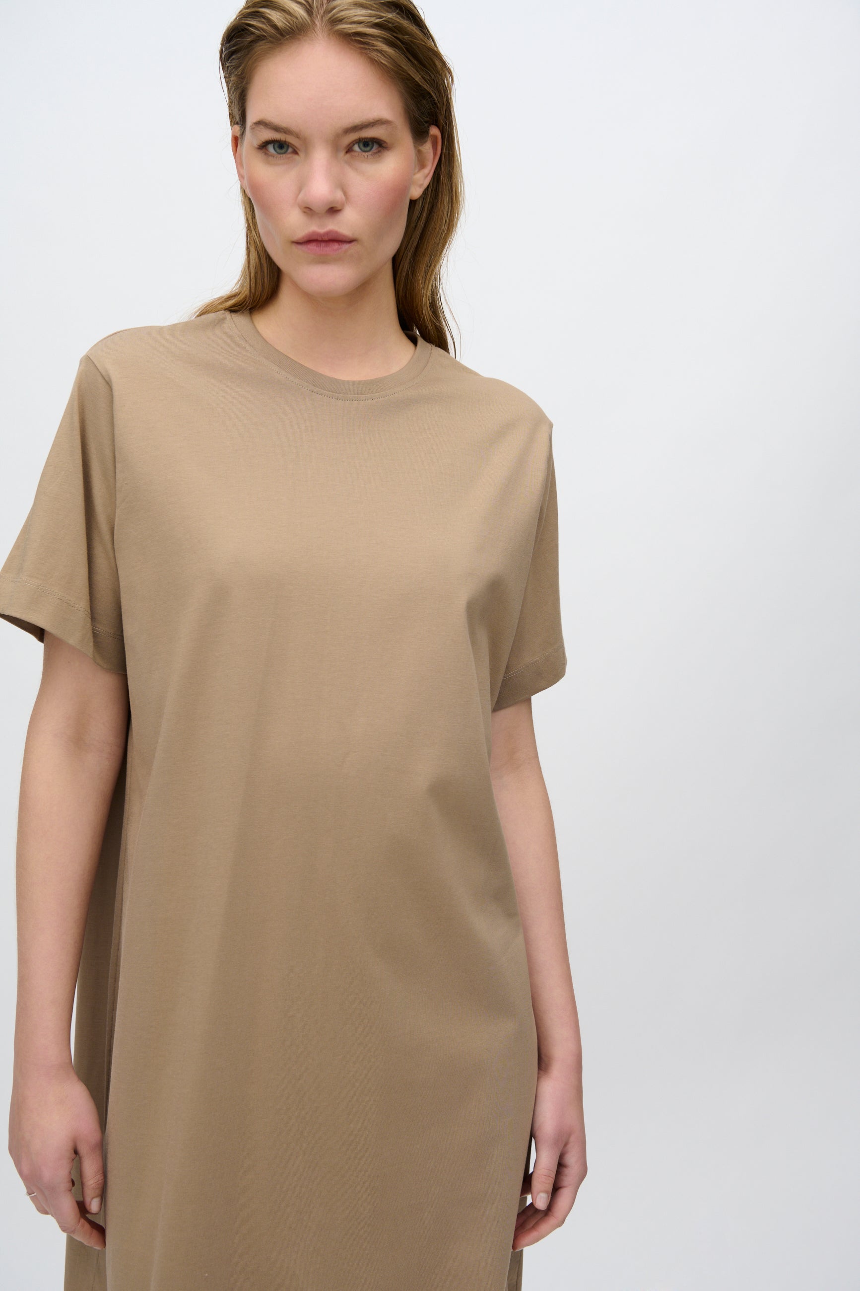 minimum female Lida t-shirt dress 4249 GOTS Short Dress 1609 Greige