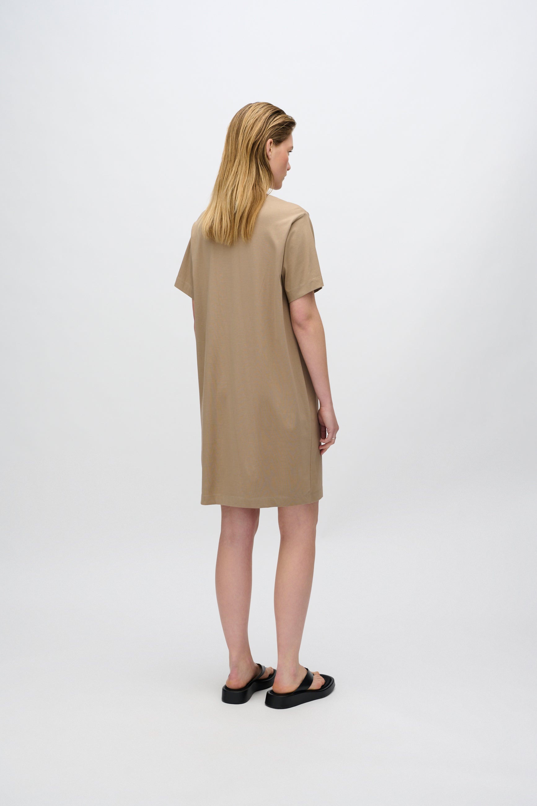 minimum female Lida t-shirt dress 4249 GOTS Short Dress 1609 Greige