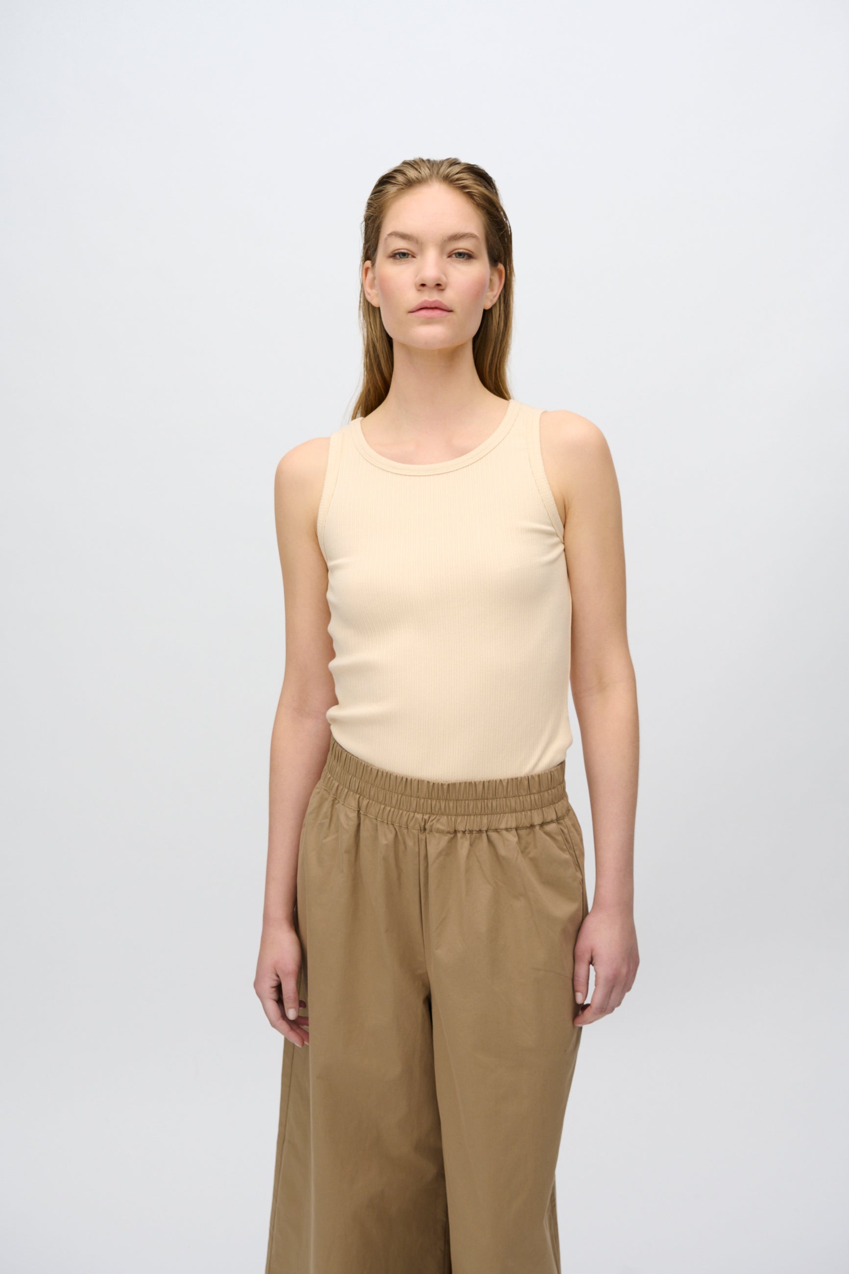 minimum female Lila tank top 4226 GOTS Gilet 1110 Creme De Peche