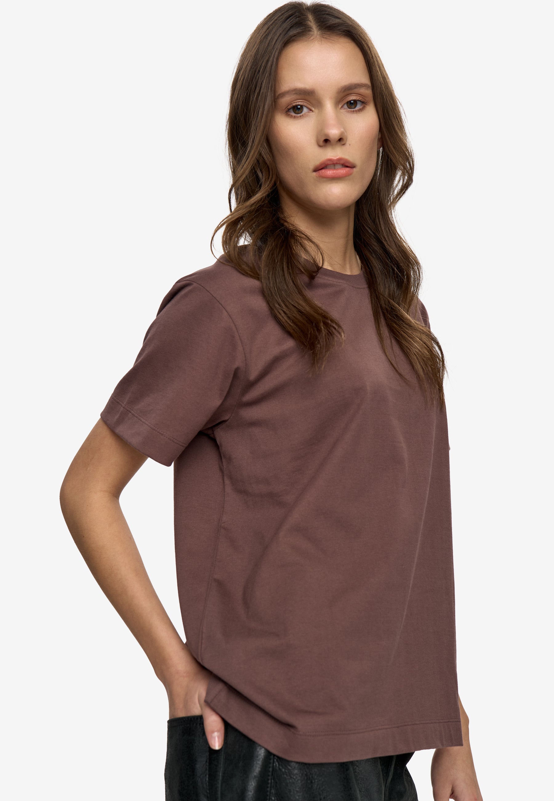 minimum female Lilou ss t-shirt G029 GOTS Short Sleeved T-shirt 1409 Peppercorn
