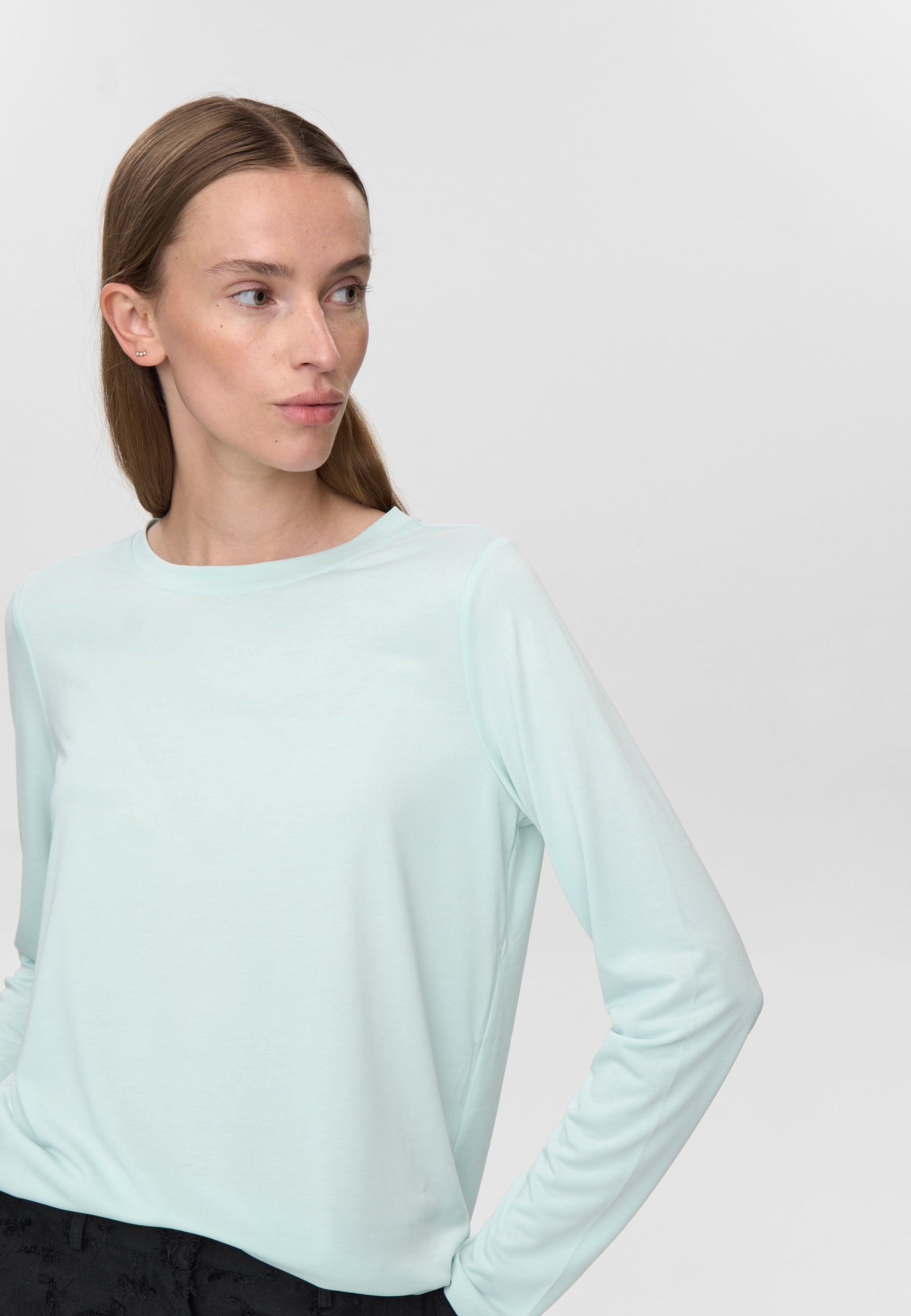 minimum female Margot Tee 0281 Long Sleeved T-shirt 5204 Morning Mist