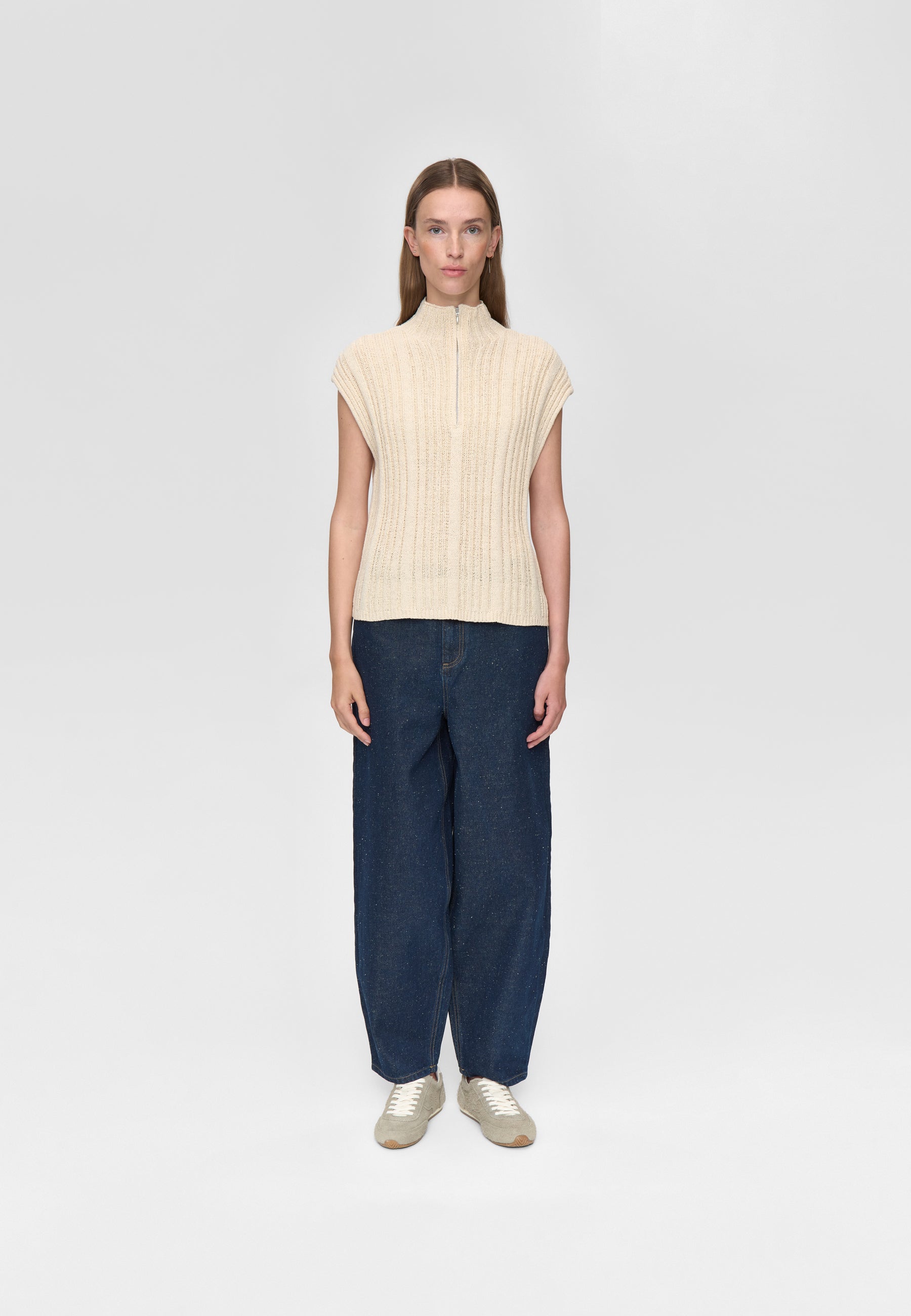 minimum female Mariana half zip vest 4548 Waistcoat 0608 Coco Milk