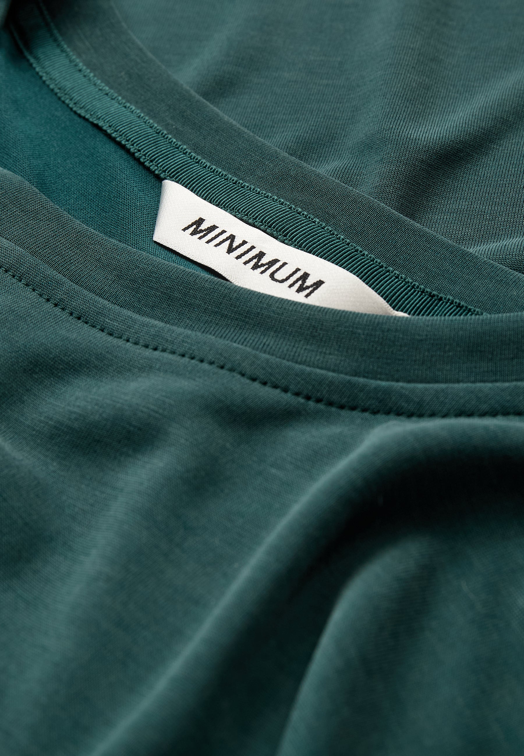 minimum female Rynah t-shirt 2.0 0281 Short Sleeved T-shirt 5220 Botanical garden