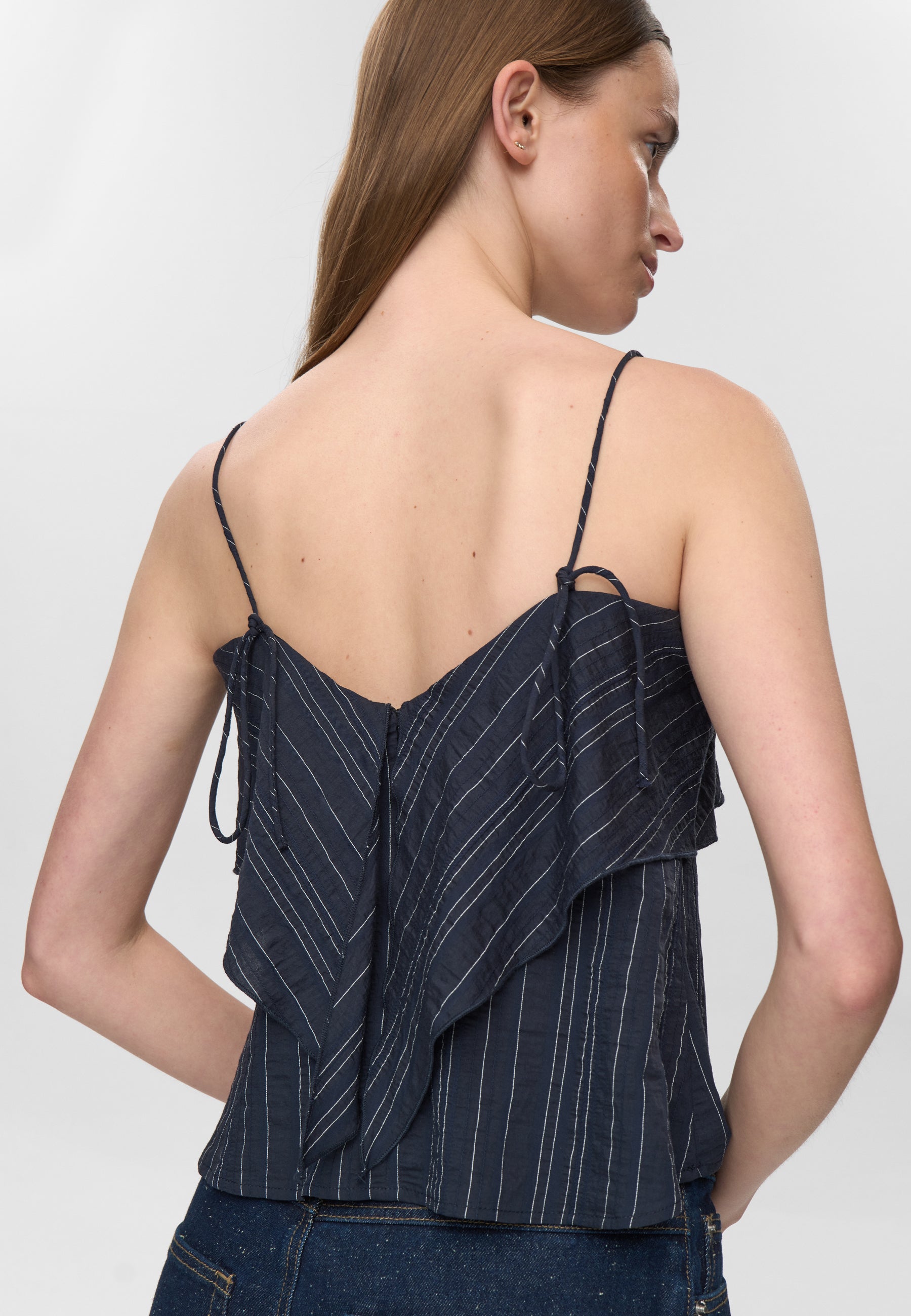 minimum female Zine top 4630 Top 3922 Sky Captain