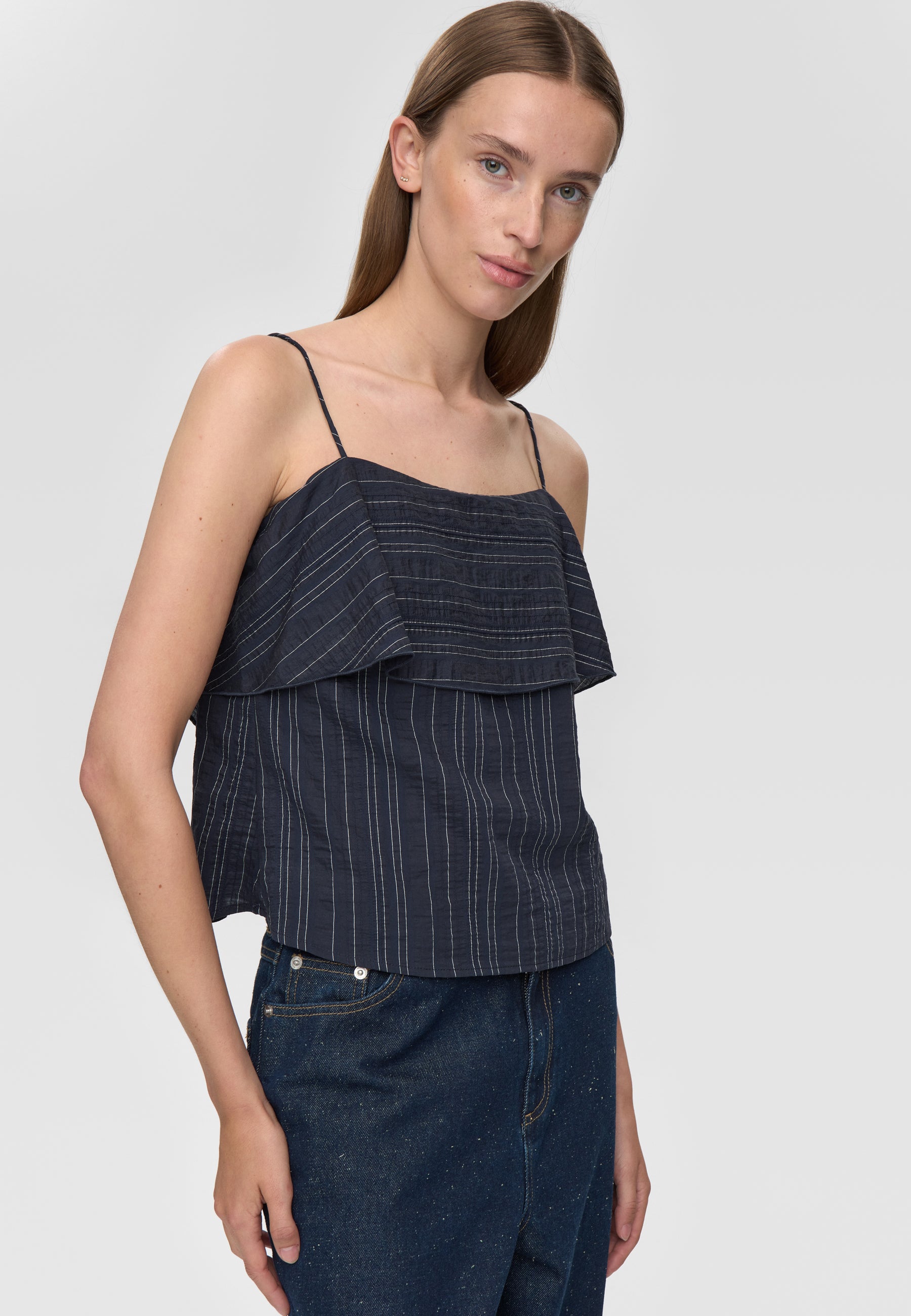 minimum female Zine top 4630 Top 3922 Sky Captain